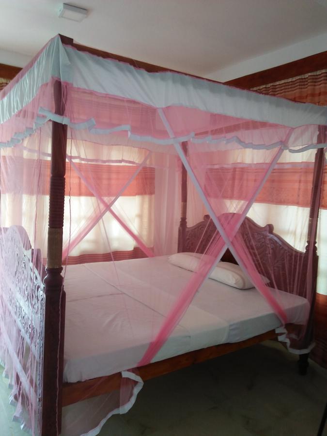 קנדי Old Town Hotel מראה חיצוני תמונה